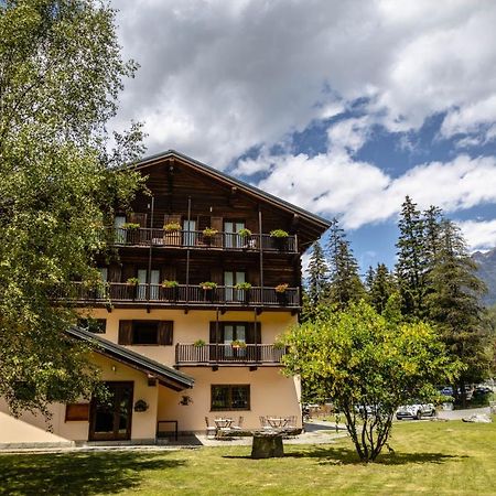 Alpine Forest Hotel Champoluc Exterior foto