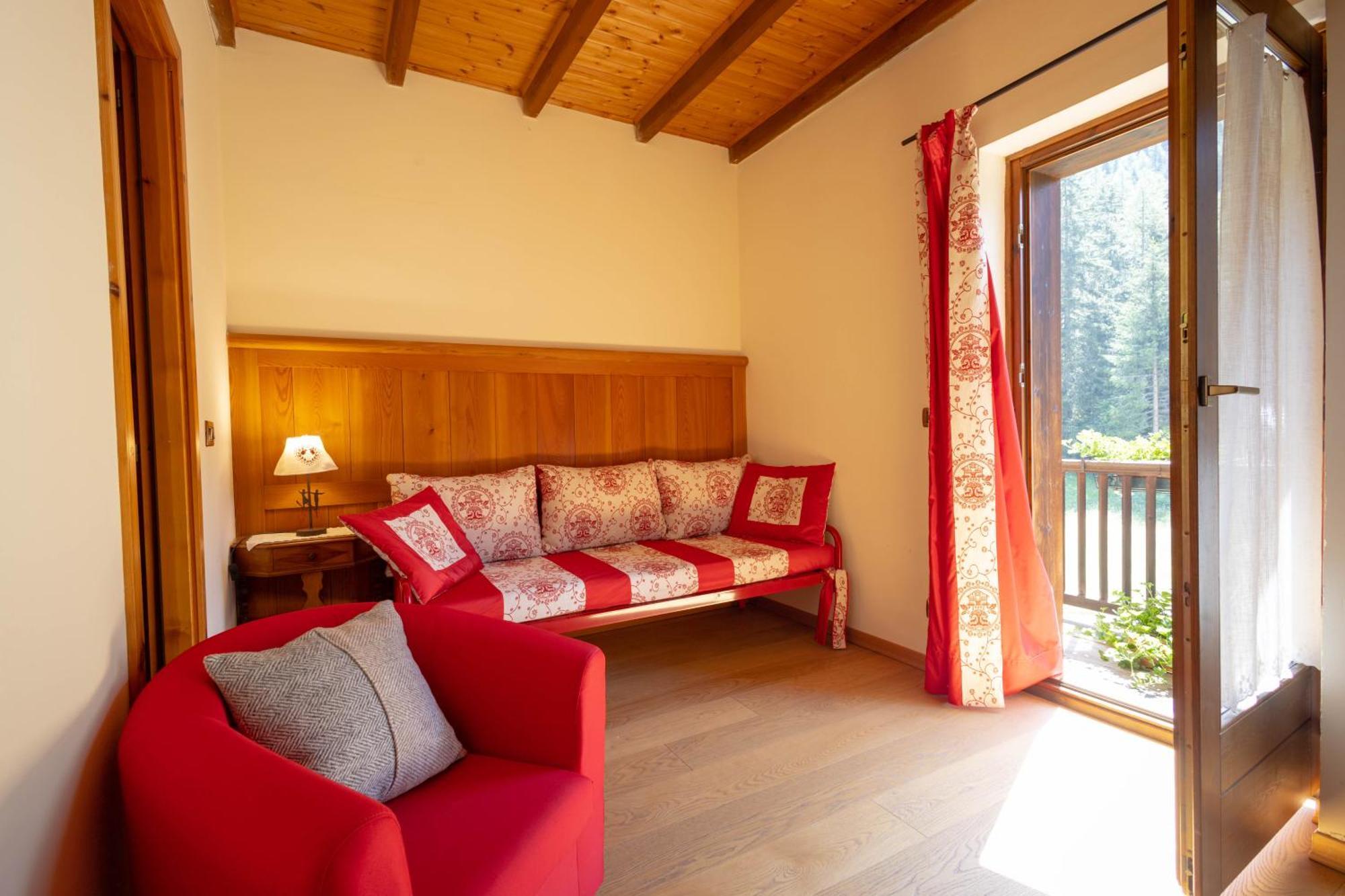 Alpine Forest Hotel Champoluc Exterior foto